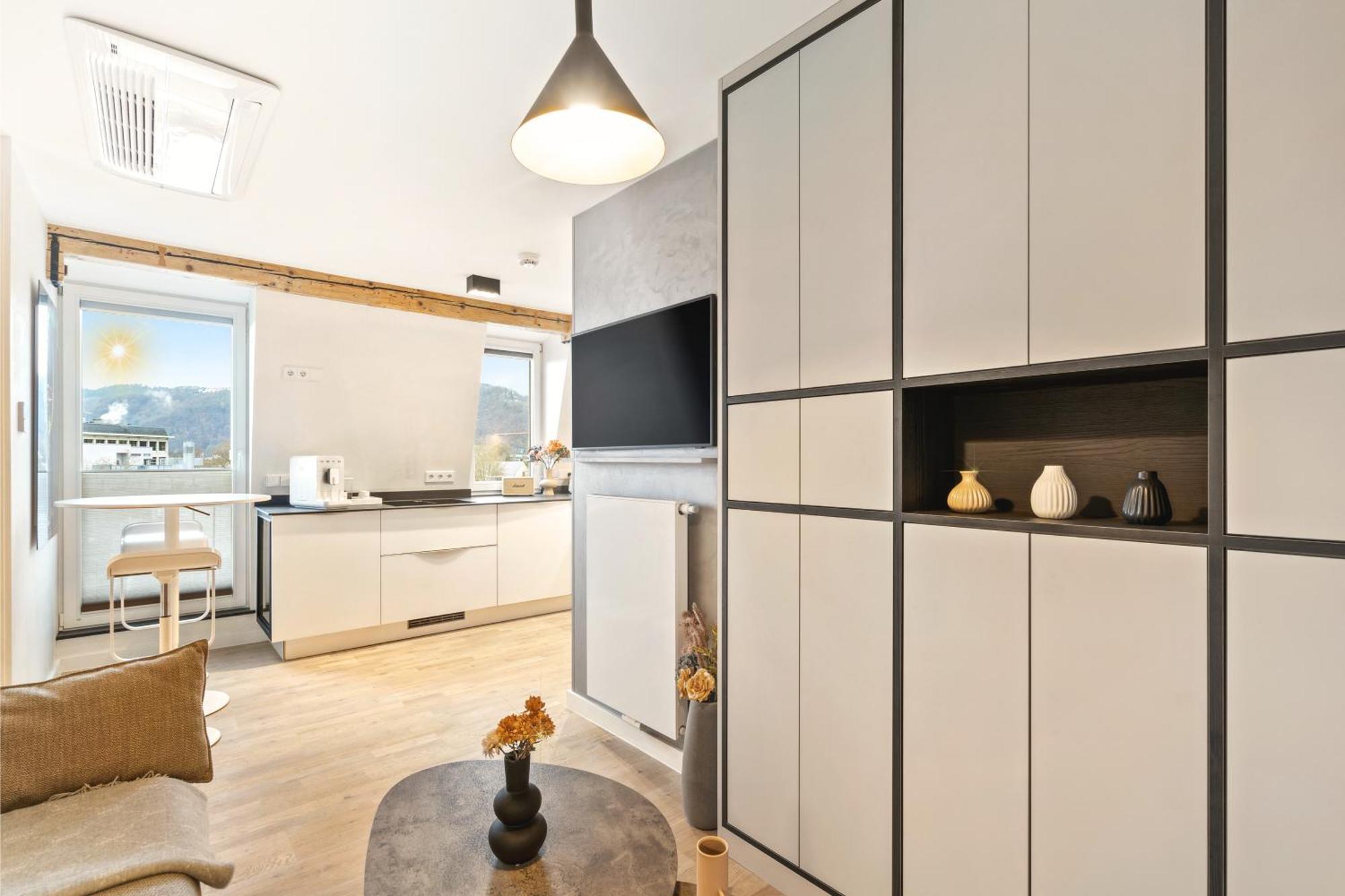 Modern Elegance In Historical Center *