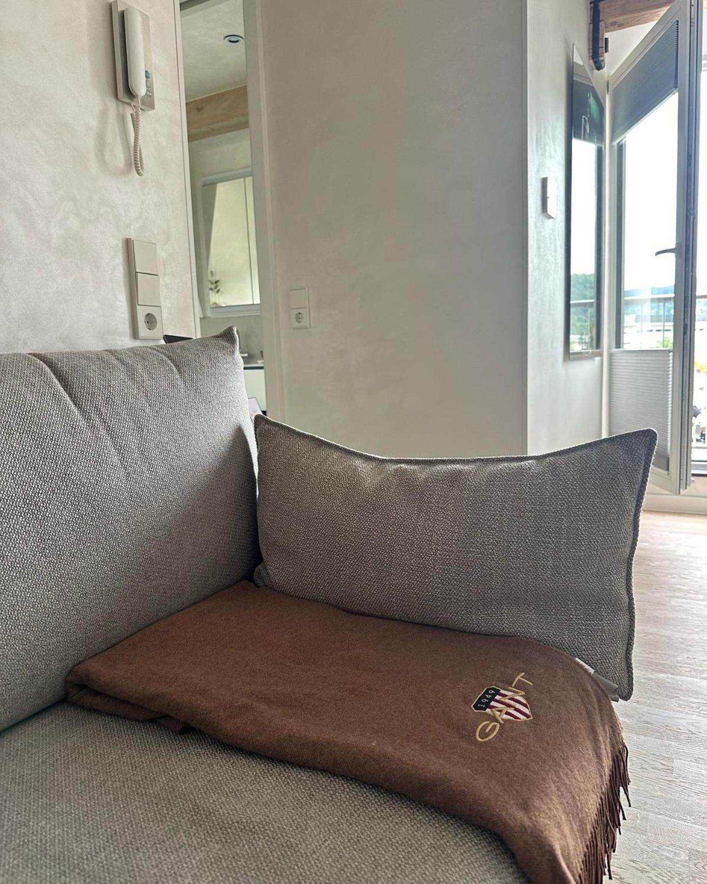 Modern Elegance In Historical Center Apartment *